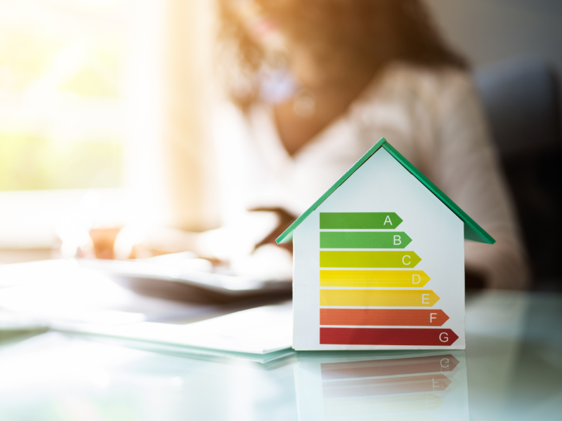 Système de chauffage écologique et rénovation énergétique sur une maison rénovée